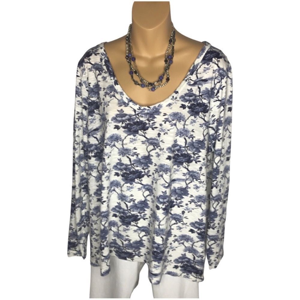 J.Jill White & Blue Floral Long Sleeved Top Size Medium